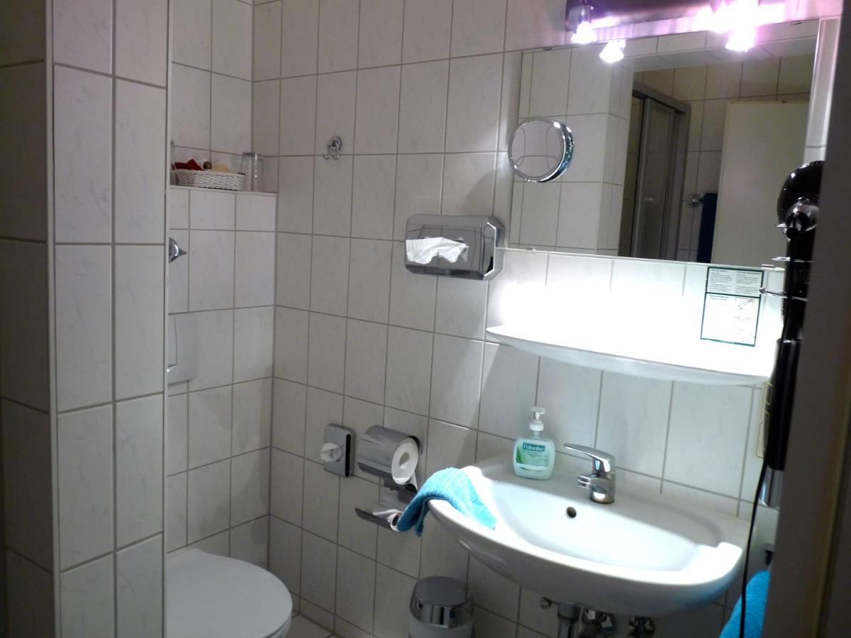 Hotel Geissler Stuttgart Room photo